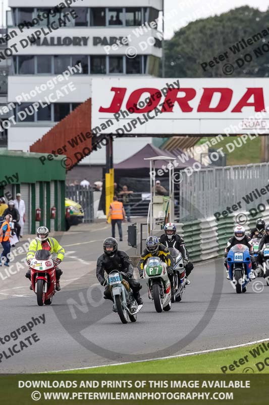 Vintage motorcycle club;eventdigitalimages;mallory park;mallory park trackday photographs;no limits trackdays;peter wileman photography;trackday digital images;trackday photos;vmcc festival 1000 bikes photographs